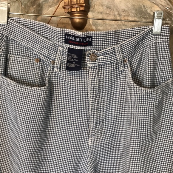 Halston 🌹 Blue and white herringbone capri pants. - Picture 6 of 9